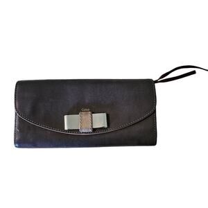 Chloe Gray Leather Bow Wallet